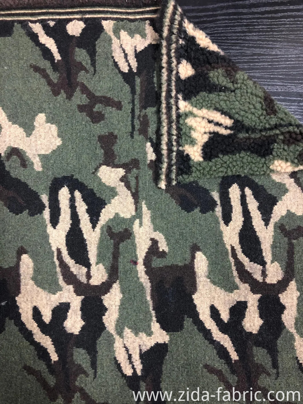 100%Polyester Lambswool Jacquard Knitted Fabric (Berber Fleece)